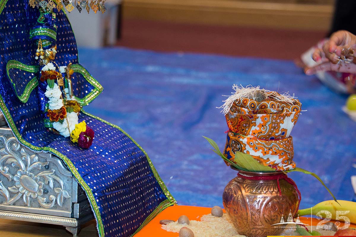 ©1987-2017 SKS Swaminarayan Temple East London